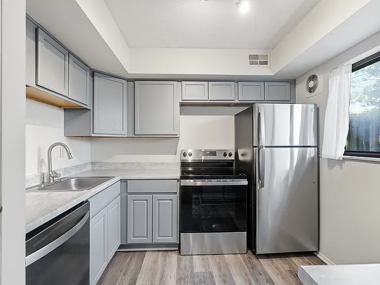 7752 Montgomery Rd #3 — Photo 6