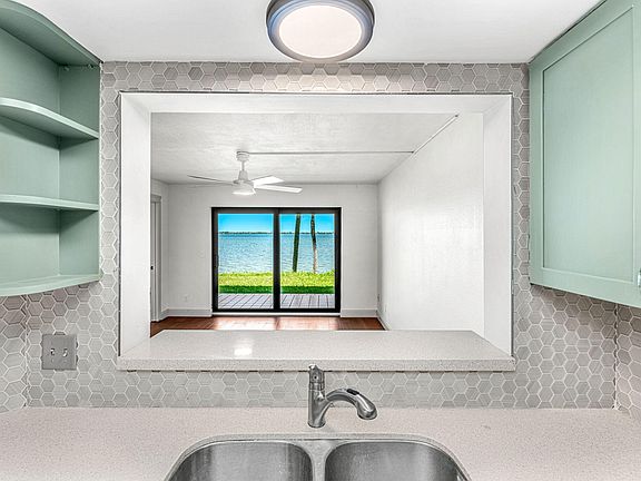 4th image of 1480 Roosevelt Ave APT 104