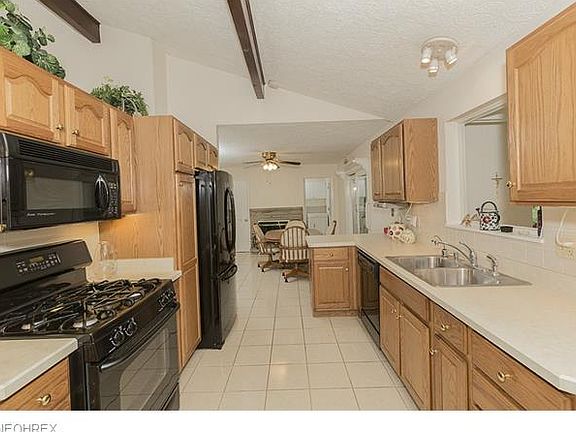 2nd image of 7099 Hickory Dr