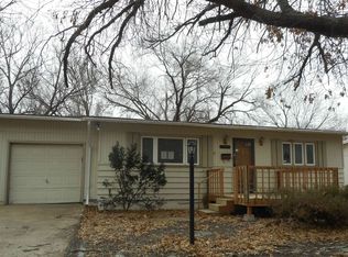 3322 SW Lakeside Dr, Topeka, KS 66614
