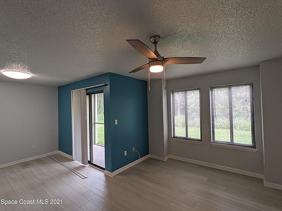 4th image of 3535 Sable Palm Ln Unit L