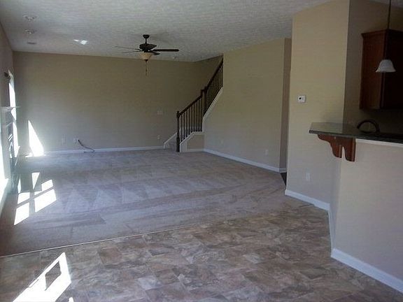 3rd image of 1903 Creek Stone Dr