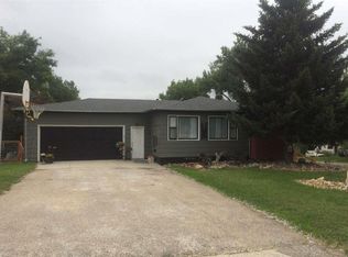 1011 N Carrington Ave, Buffalo, WY 82834