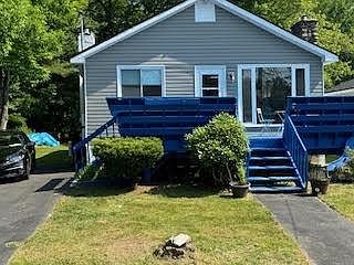 1st image of 9 Decker Street