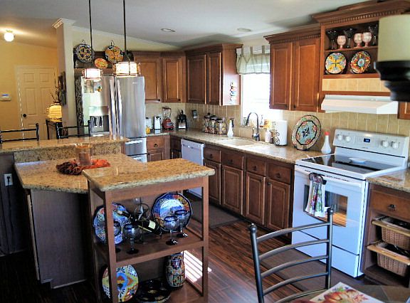 4th image of 216 County Road 326