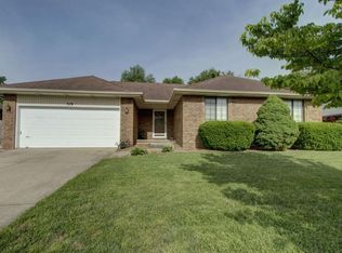 319 S Suburban Ave, Springfield, MO 65802