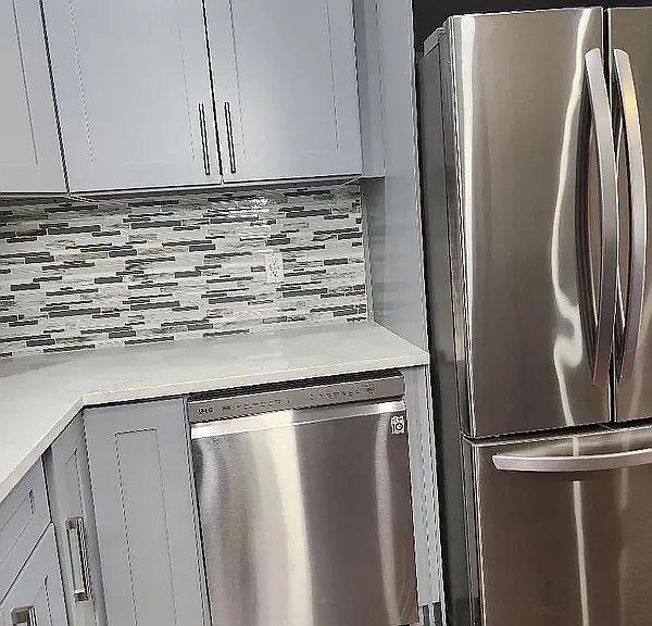 572 Maple St #1 — Photo 4