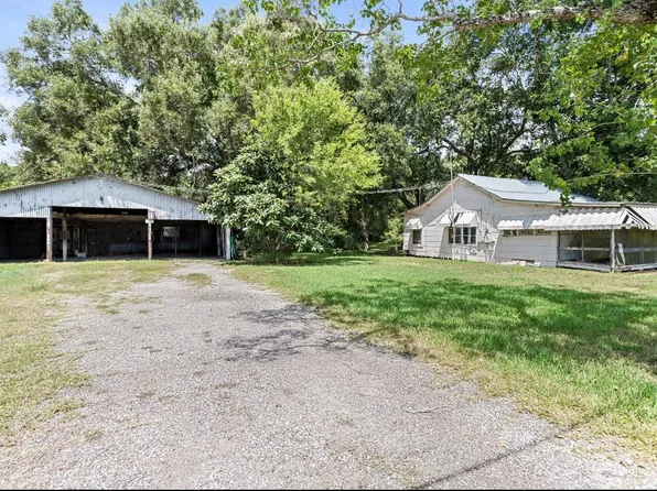2104 Highway 365, Nome, TX 77629