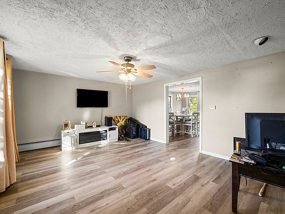 3rd image of 57 Ruskin St