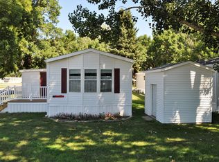 311 Buckingham Pl, Bismarck, ND 58504