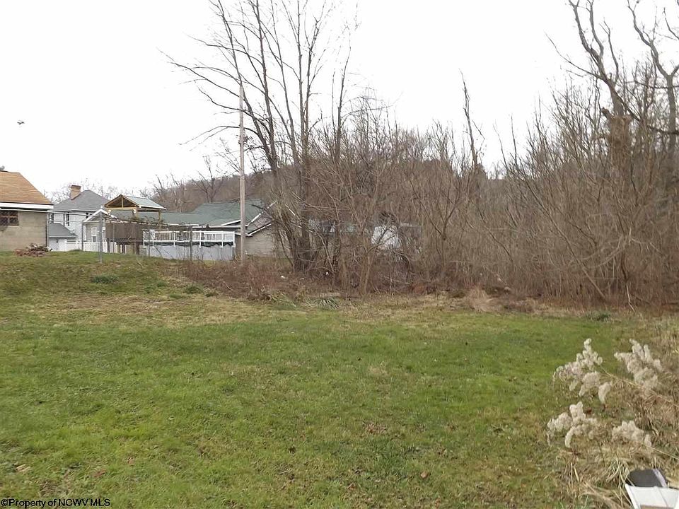 400 Pike St, Barrackville, WV 26559 Zillow