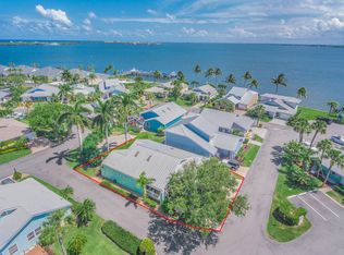4033 NE Breakwater Dr, Jensen Beach, FL 34957