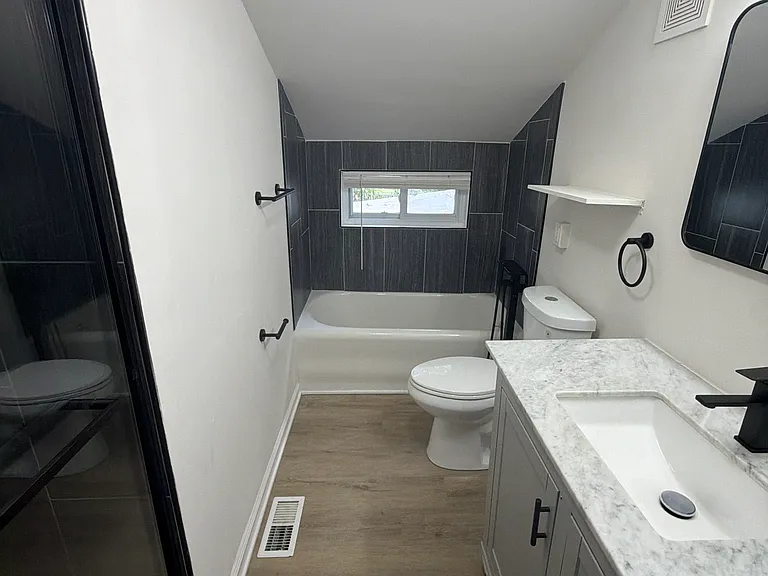 308 E 55th St #4 — Photo 13