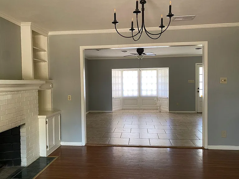 600 Bellaire Dr — Photo 8