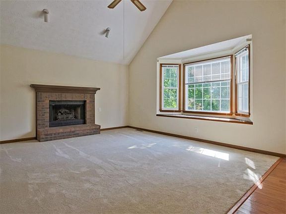 4th image of 3301 Harrow Ct SW