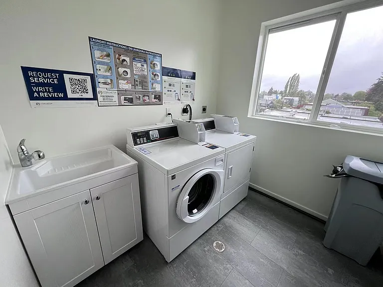 714 10th Ave E #2 — Photo 8