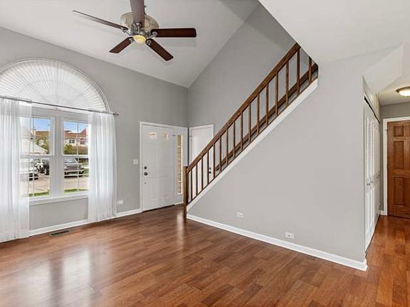 4th image of 503 Ascot Ln