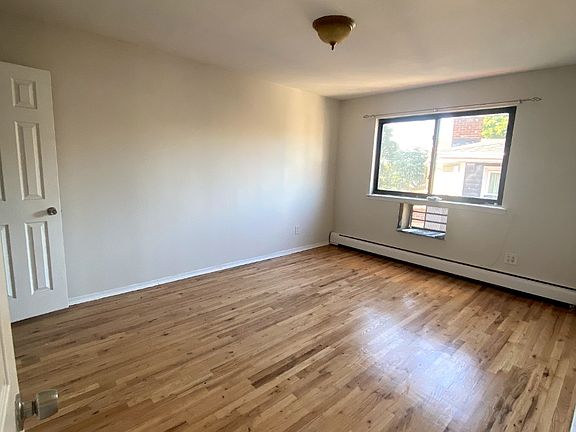 5th image of 74-11 Astoria Blvd N #3