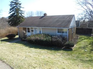 1934 Crestmont Dr, Aliquippa, PA 15001