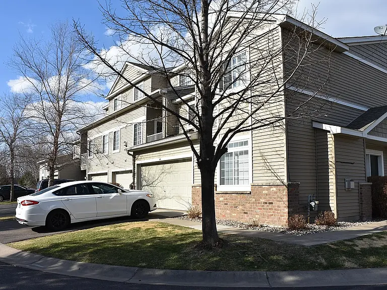 4980 Garland Ct N #H — Photo 1