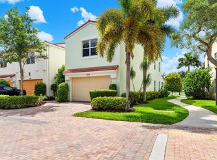 1570 NW 48th Pl, Boca Raton, FL 33431