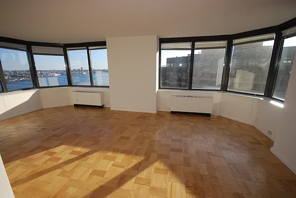 Sold by Yoram Adin, LREB | media 48