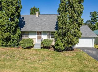 1011 4th St, Baraboo, WI 53913