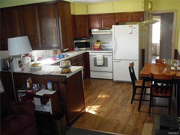 3rd image of 204 Waverly Ave