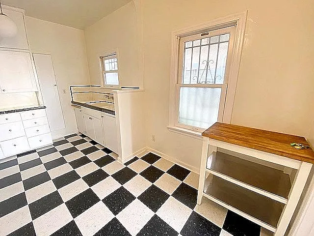 920 N Hoover St #B — Photo 11