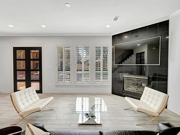5th image of 4 Lafayette Pl