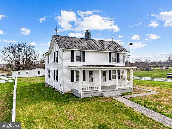 2nd image of 57 Schoolhouse Rd
