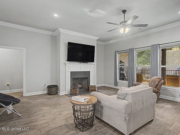3rd image of 3039 Sea Oats Dr