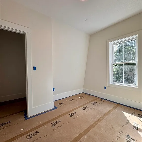 139 Sycamore St #2 — Photo 9