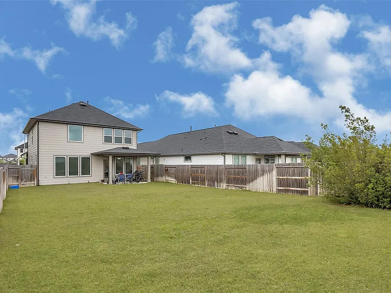 7218 Clearwater Cove Dr — Photo 24
