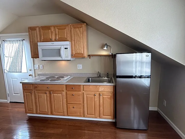 5276 Trophy Dr #B — Photo 10