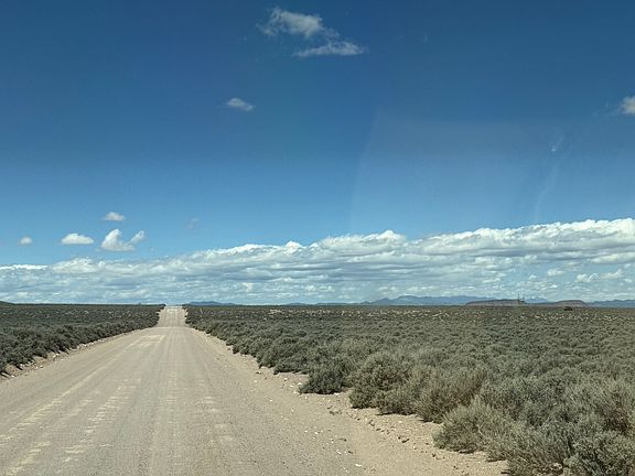 4th image of E Antelope Rd