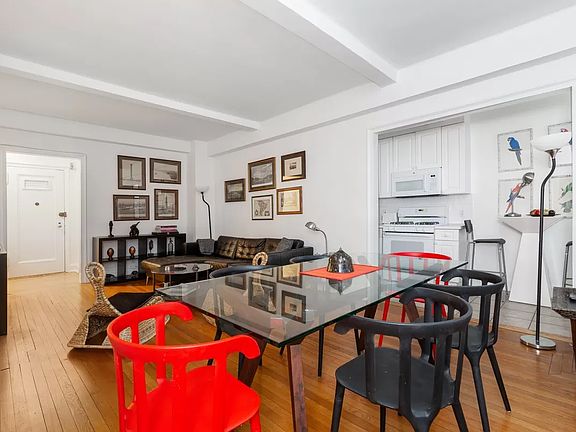 4th image of 162 W 56th St APT 604
