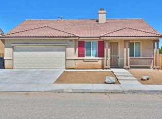 15570 Keokuk Way, Victorville, CA 92395