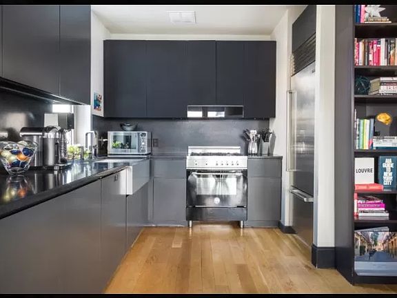 4th image of 144 N 8th St APT 11C
