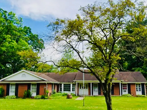 3086 Springbrook Dr, Kalamazoo, MI 49004