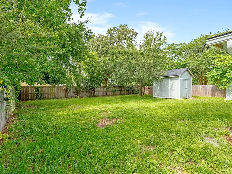 6766 London Bridge Ln — Photo 27