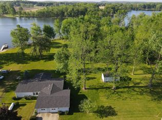 28125 Blackberry Ln, Sturgis, MI 49091