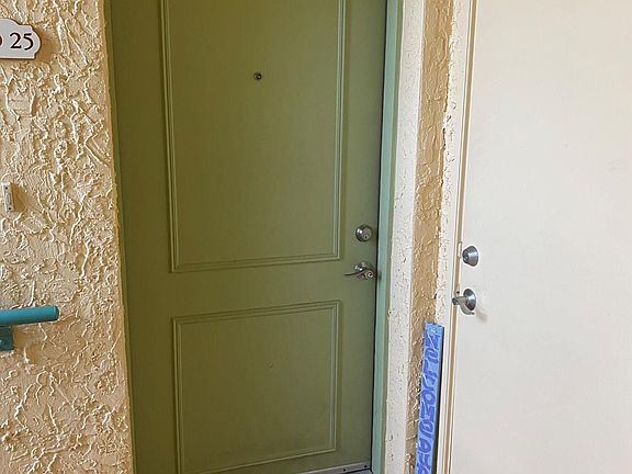 2nd image of 108 Laguna Villa Blvd Unit D25