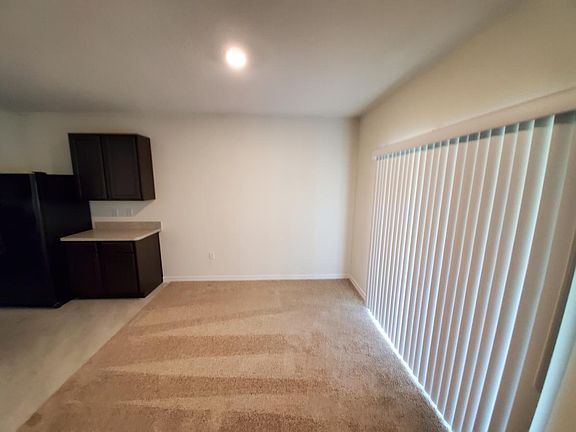 4th image of 934 Summer Glen Dr