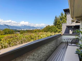 3820 W 12th Ave, Vancouver, BC V6R 2N8