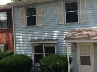 206 Pheasant Run Dr, Blacksburg, VA 24060