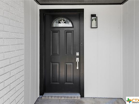 2nd image of 2608 Hidden Valley Dr