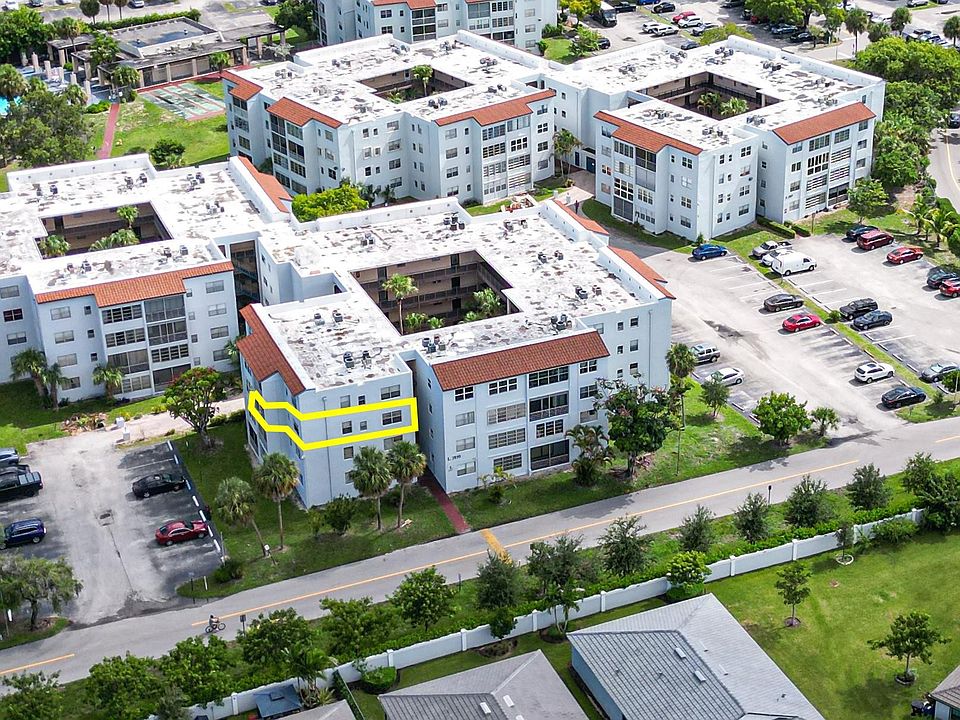 1st image of 2850 Somerset Drive #307L