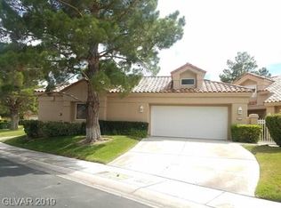 8220 Round Hills Cir, Las Vegas, NV 89113