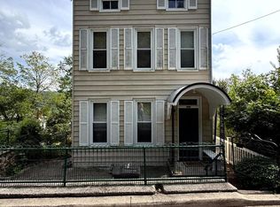 935 Friedensburg Rd, Reading, PA 19606